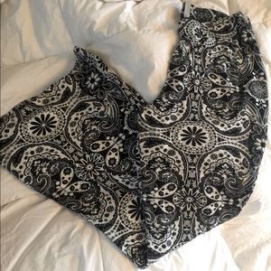 Simply Ruby Lady’s pants size 1x